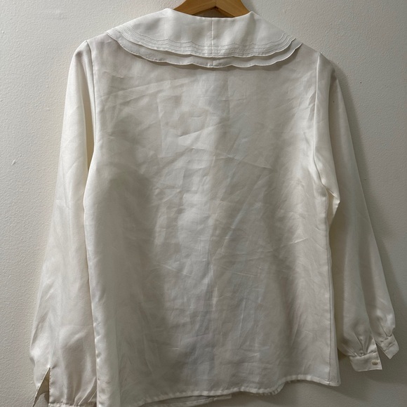 Delicate White Blouse Black Tie Accent JAPAN - Picture 7 of 8